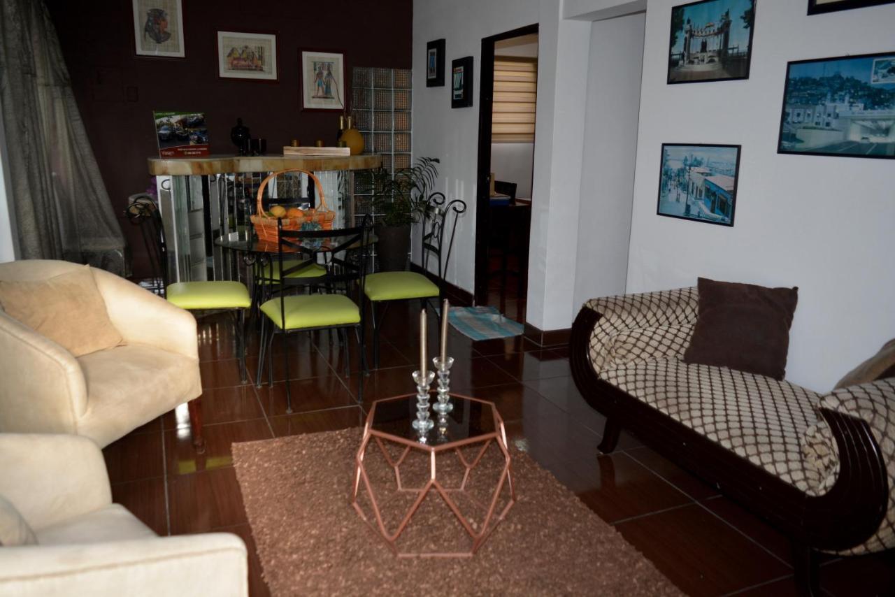 Hostal Villa 97 جواياكيل المظهر الخارجي الصورة