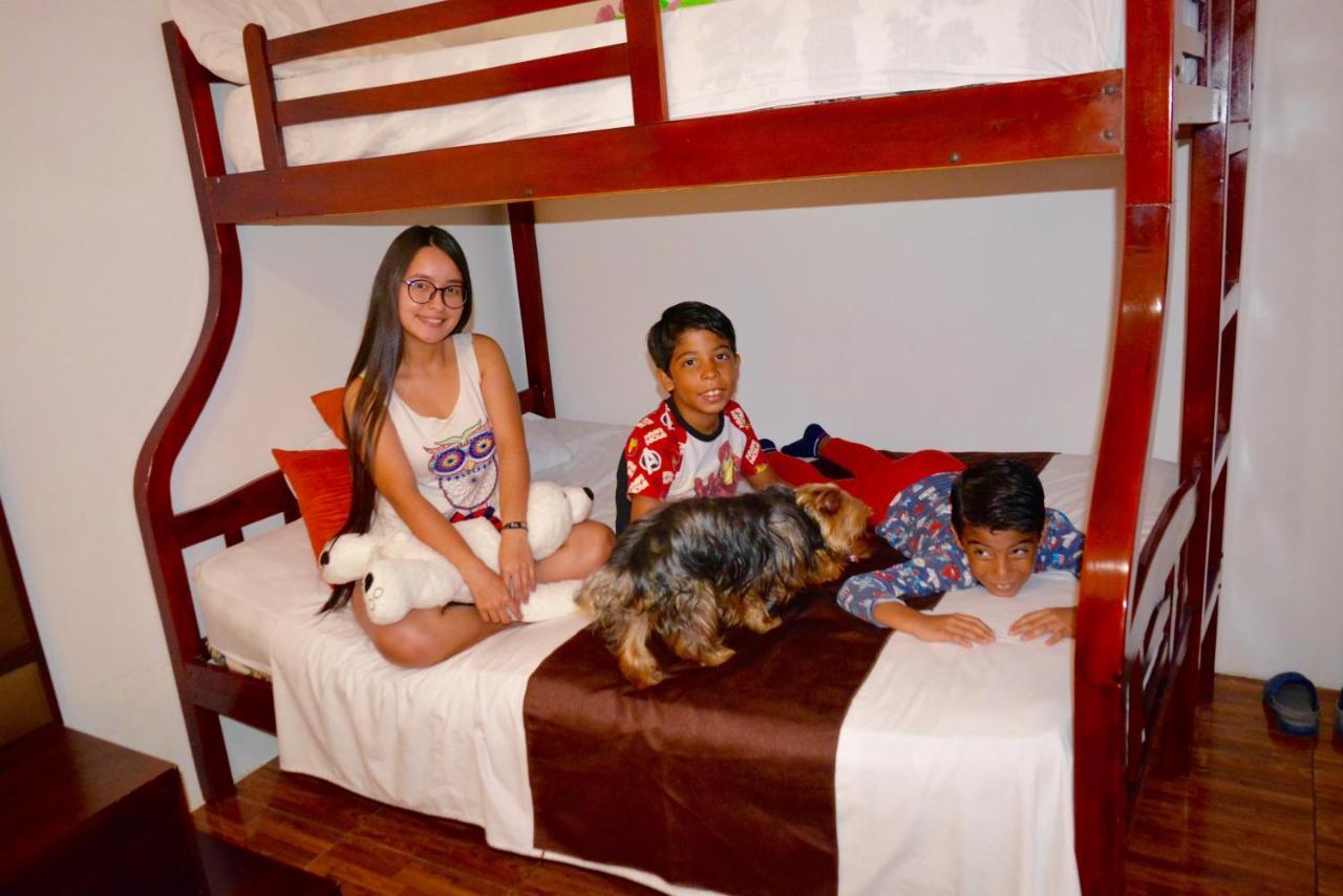 Hostal Villa 97 جواياكيل المظهر الخارجي الصورة