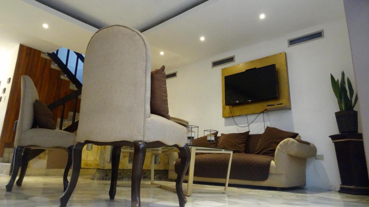 Hostal Villa 97 جواياكيل المظهر الخارجي الصورة