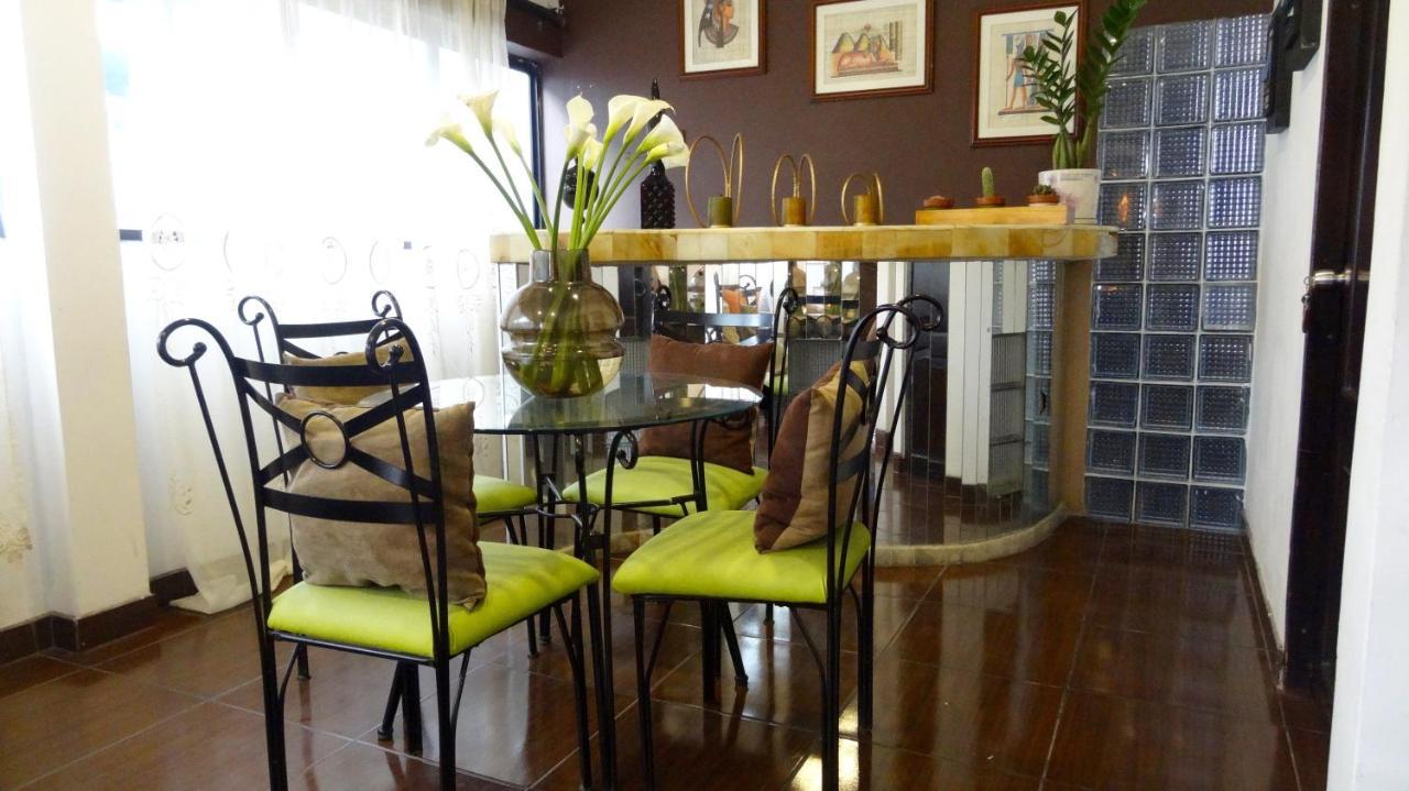 Hostal Villa 97 جواياكيل المظهر الخارجي الصورة