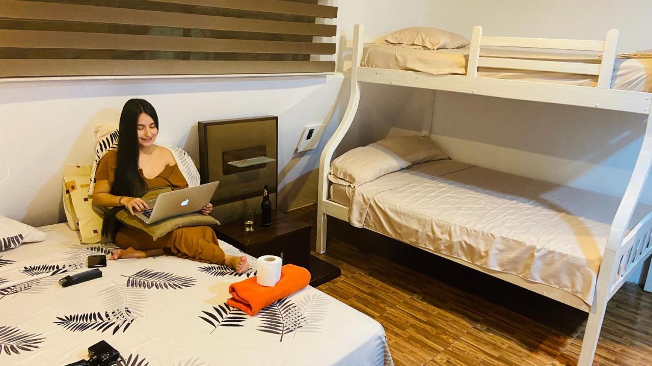 Hostal Villa 97 جواياكيل المظهر الخارجي الصورة